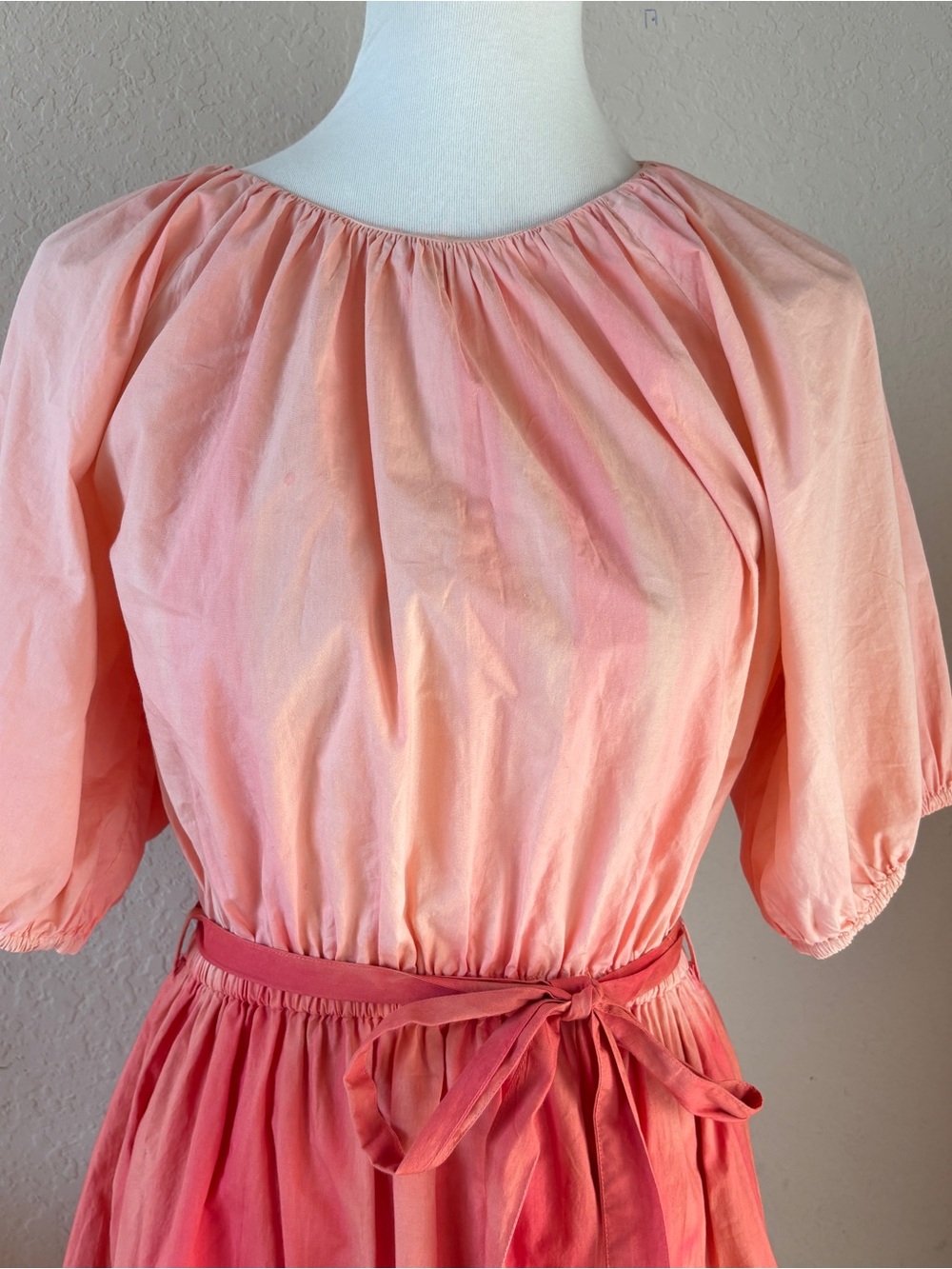 Tuckernuck Oliphant Ombré Puff Sleeve Belted Coral Pink Mini Dress Size Medium - Picture 3 of 6